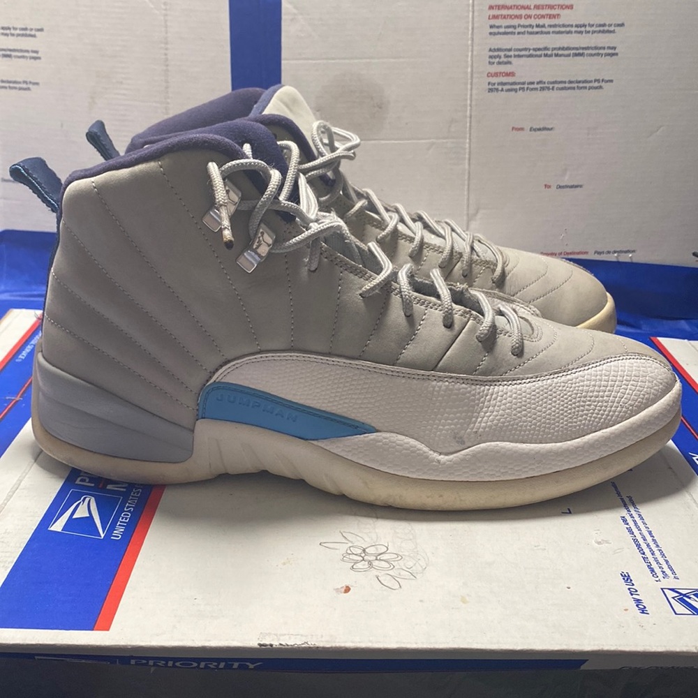 Jordan retro 12 university blue size 11